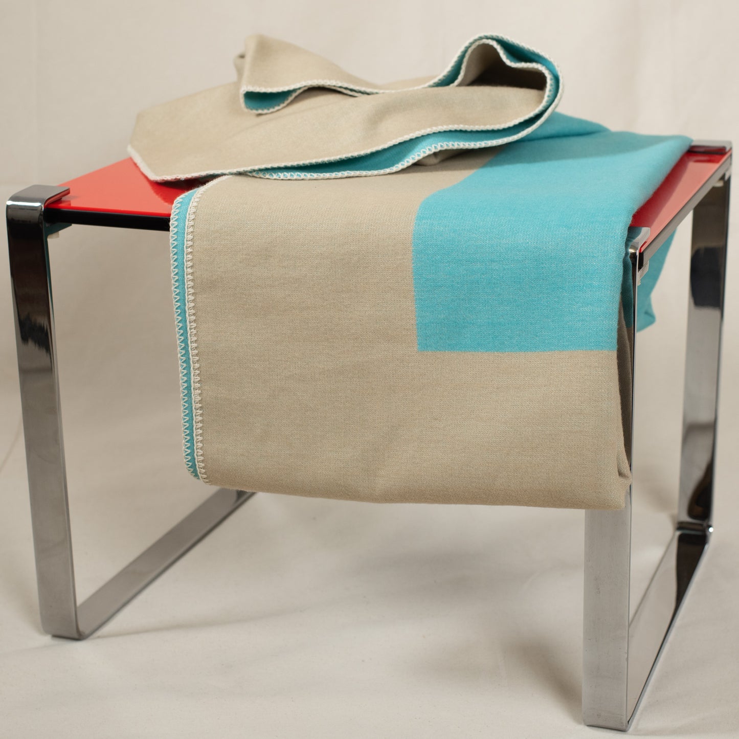 Wolldecke / Throw: SQUARE Türkis/Sand