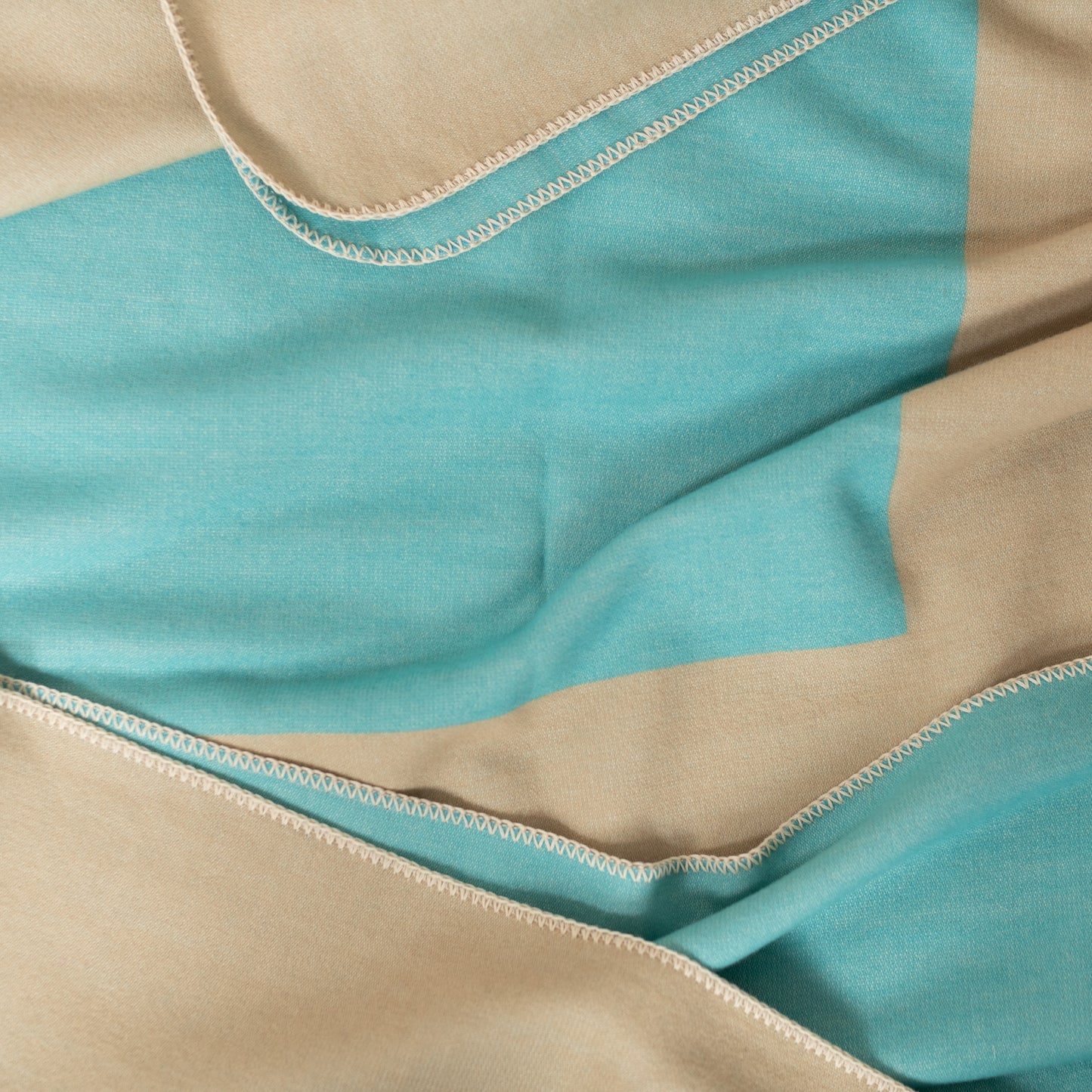 Wolldecke / Throw: SQUARE Türkis/Sand
