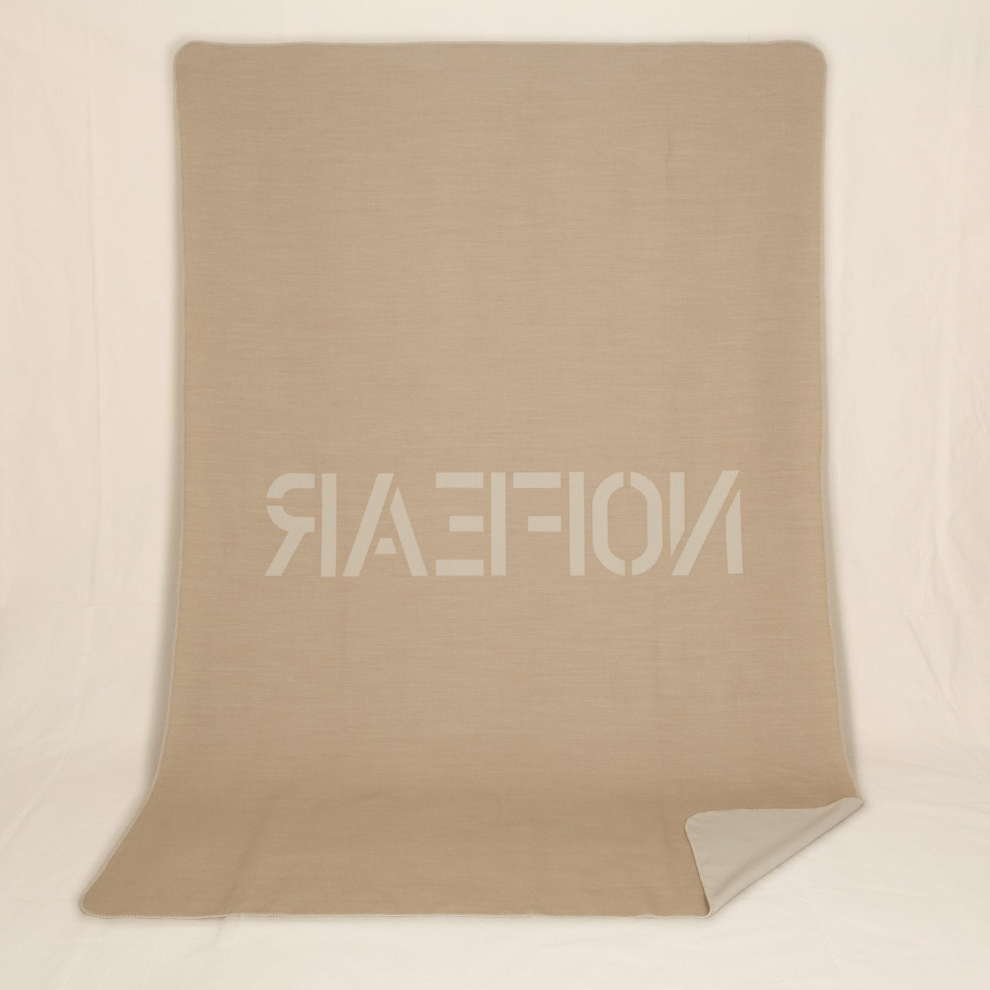 Wolldecke / Throw: NOFEAR Sand/Leinen