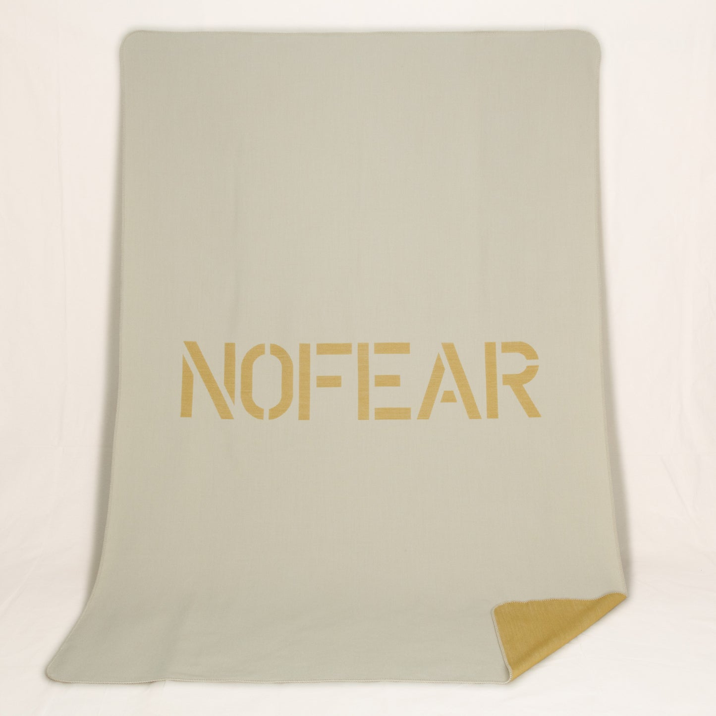 Wolldecke / Throw: NOFEAR Neapelgelb/Leinen
